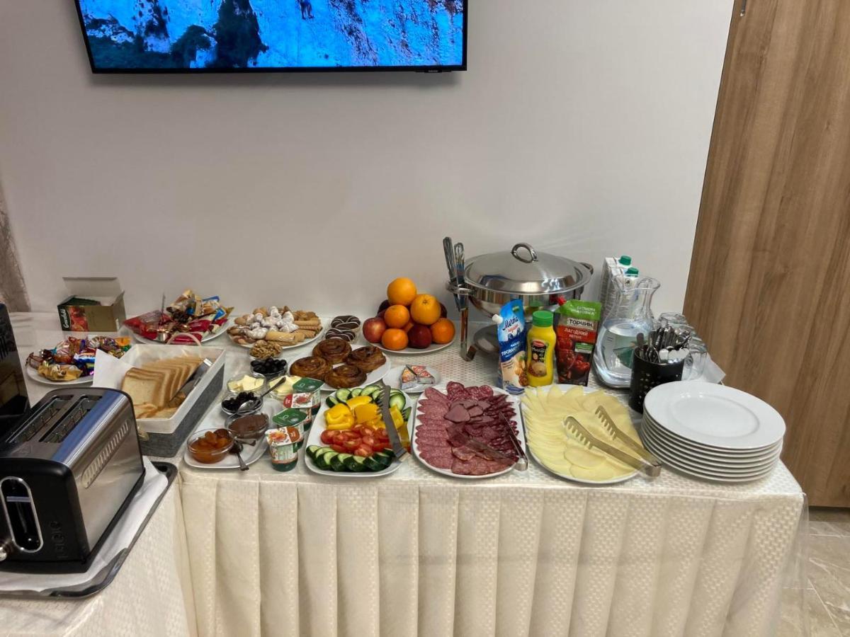Lotus Hotel Кишинів Екстер'єр фото