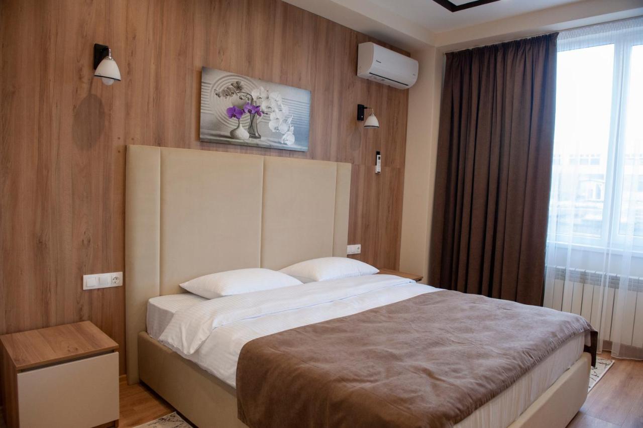 Lotus Hotel Кишинів Екстер'єр фото