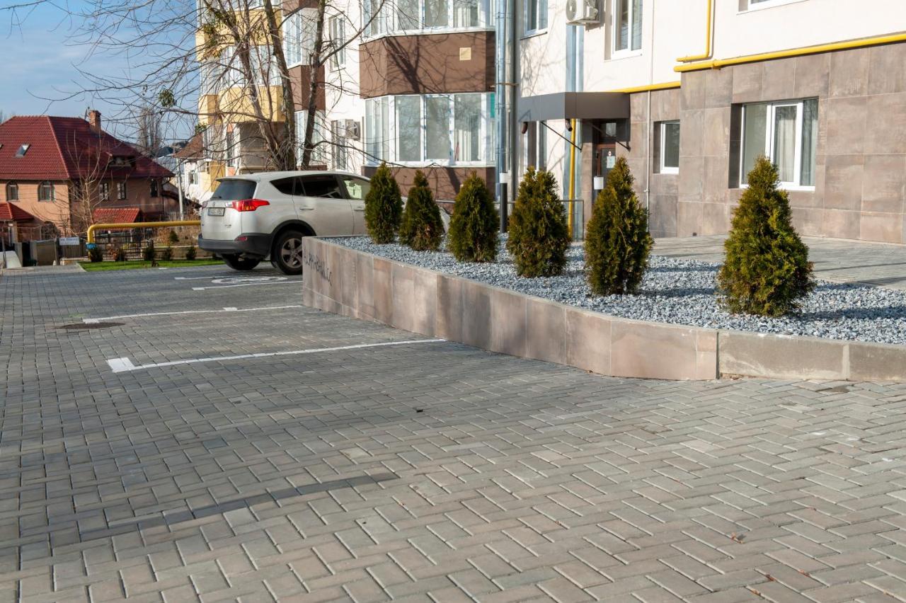 Lotus Hotel Кишинів Екстер'єр фото