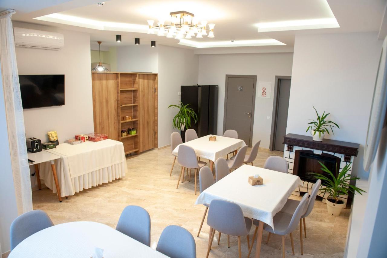 Lotus Hotel Кишинів Екстер'єр фото