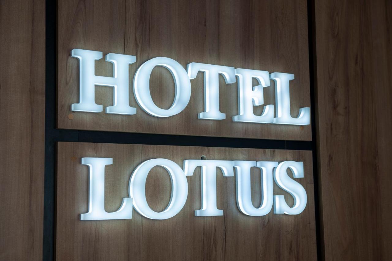 Lotus Hotel Кишинів Екстер'єр фото
