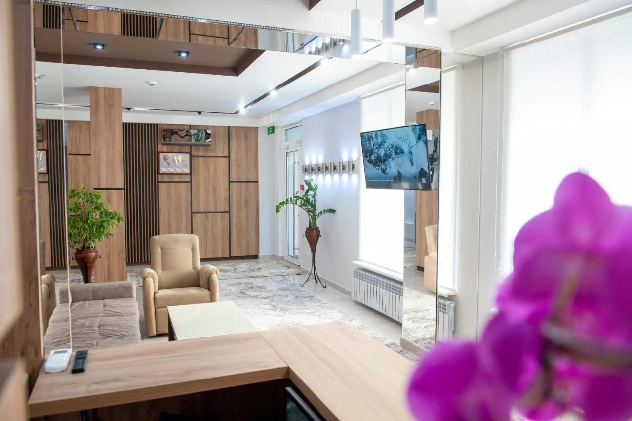 Lotus Hotel Кишинів Екстер'єр фото