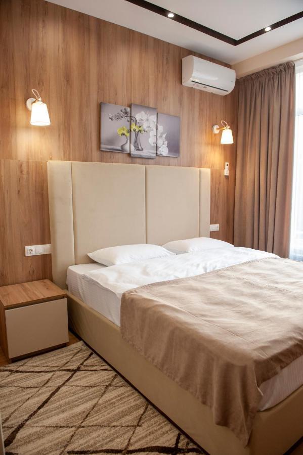 Lotus Hotel Кишинів Екстер'єр фото